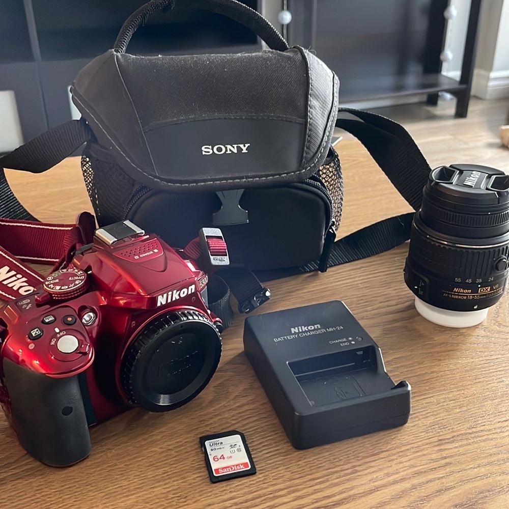 Nikon Camera - Picture 7 of 13
